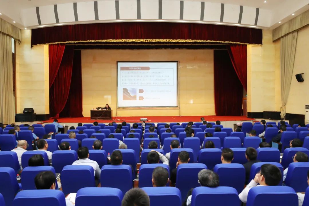 海钢？？？？？罅暇傩械撤缌教育专题党课 以案明纪以案说法