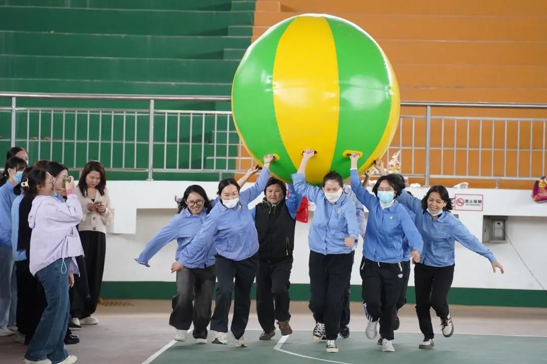 菠菜担保网举行“三八”国际劳动妇女节系列活动