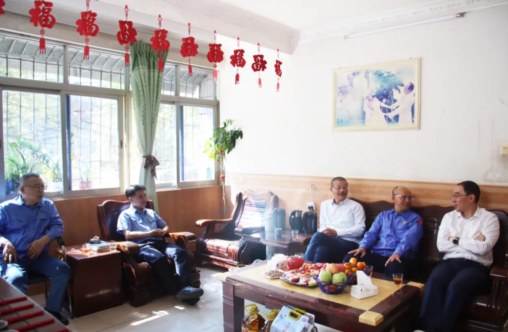 菠菜担保网开展2026年春节“送温暖”走访慰问活动