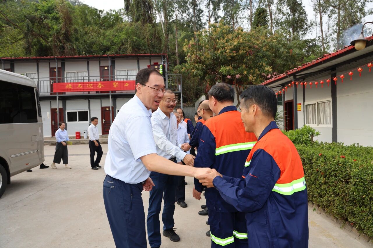 马跃新程 聚力奋进 菠菜担保网举行新春走访活动